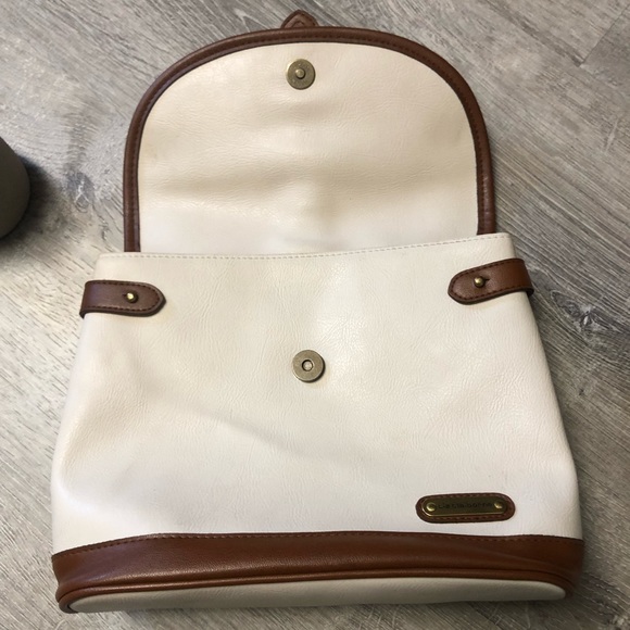 Liz Claiborne Beige Purse - Picture 5 of 9